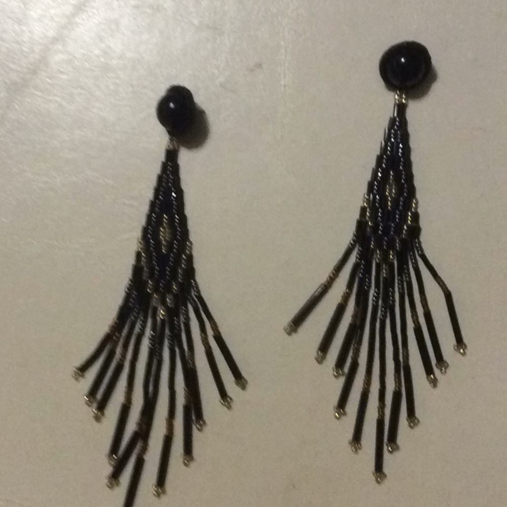 VINTAGE COSTUME JEWELRY PIERCED DANGLE EARRINGS